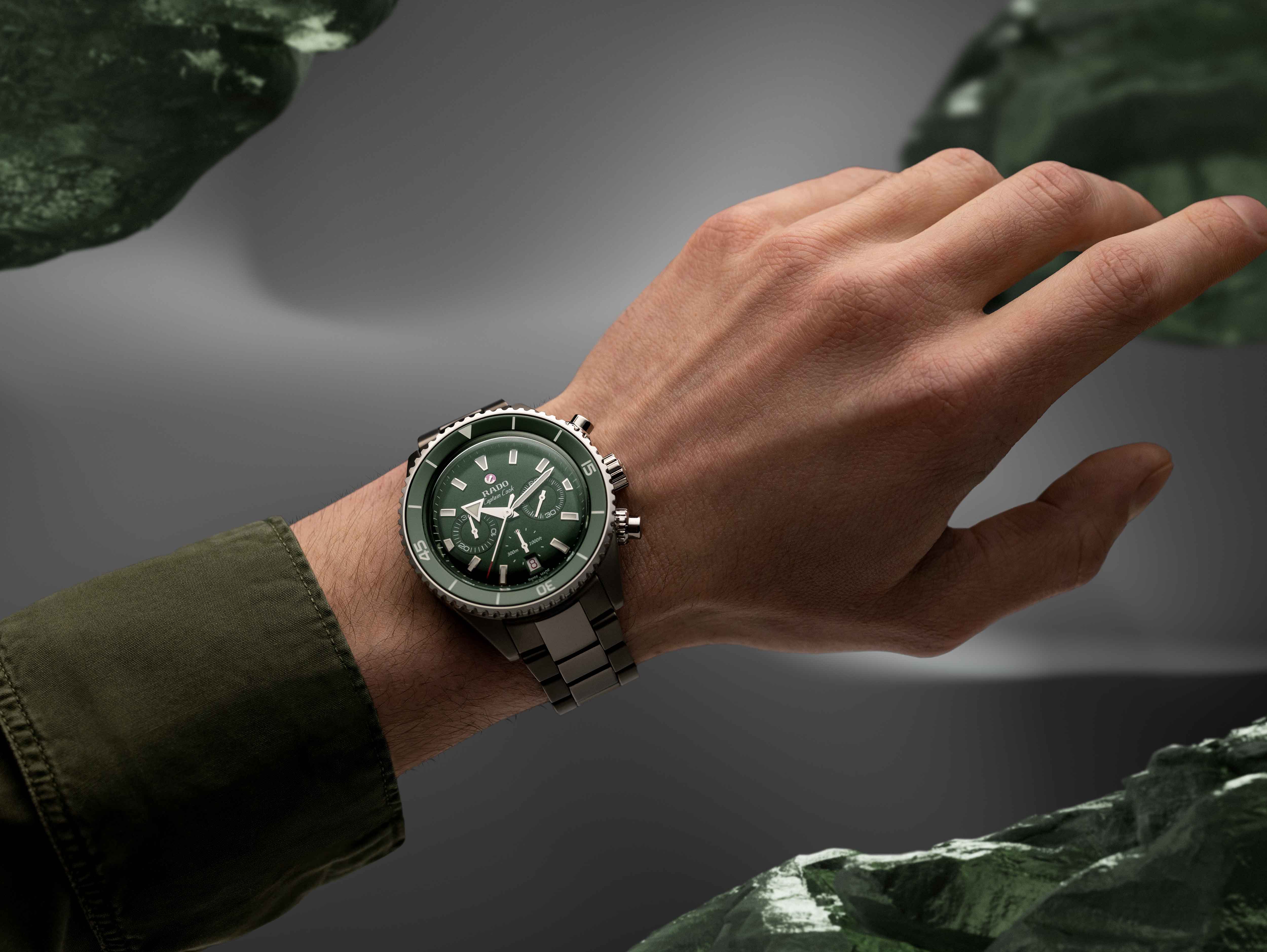 Captain Cook High-Tech Ceramic Automatic Chronograph