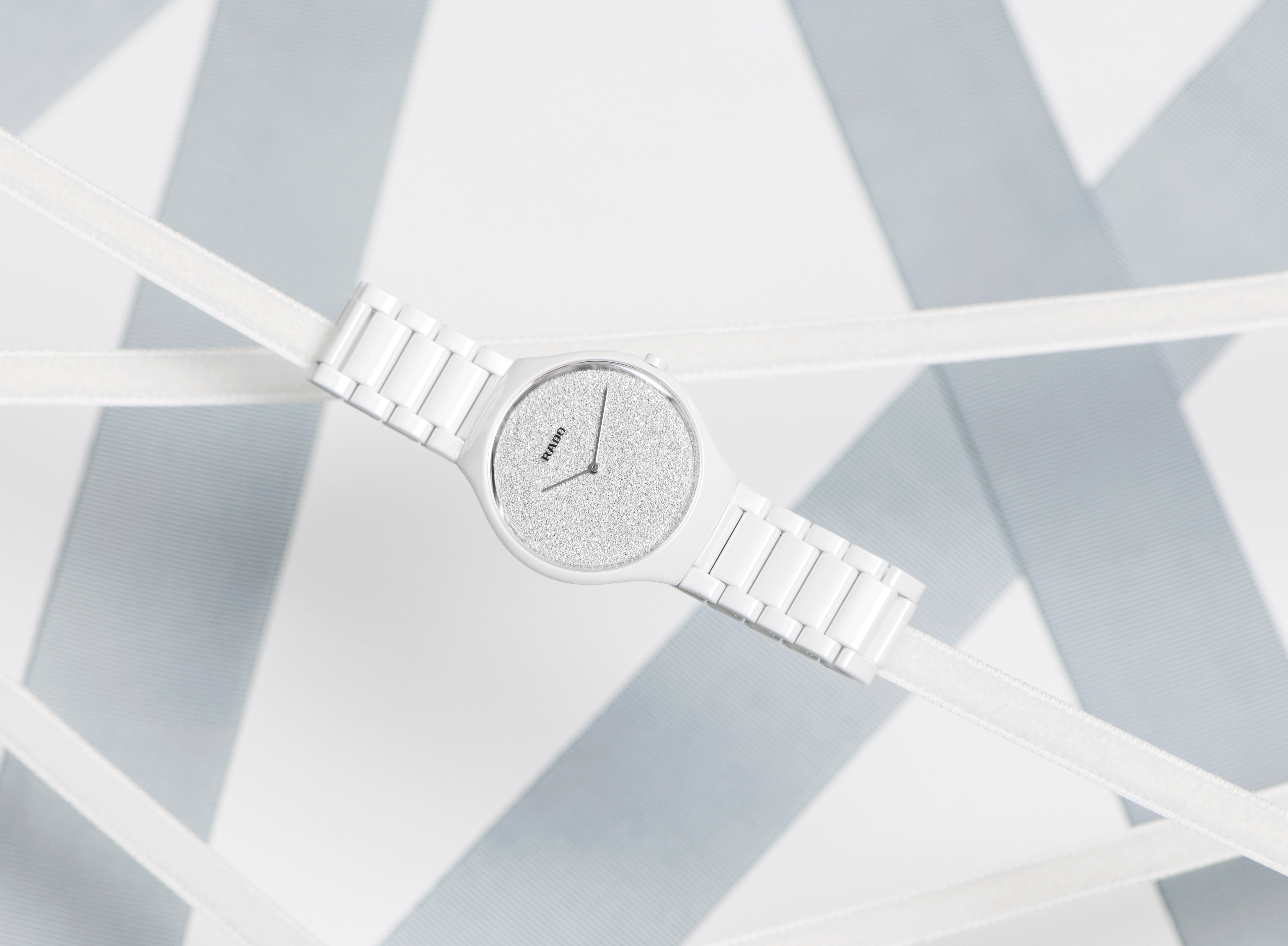 True Thinline真薄系列石英腕表